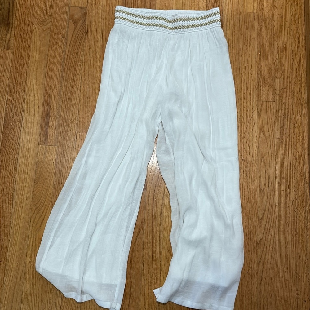 JM Collection Small White Pants With Gold Embroidered Elastic Waistband